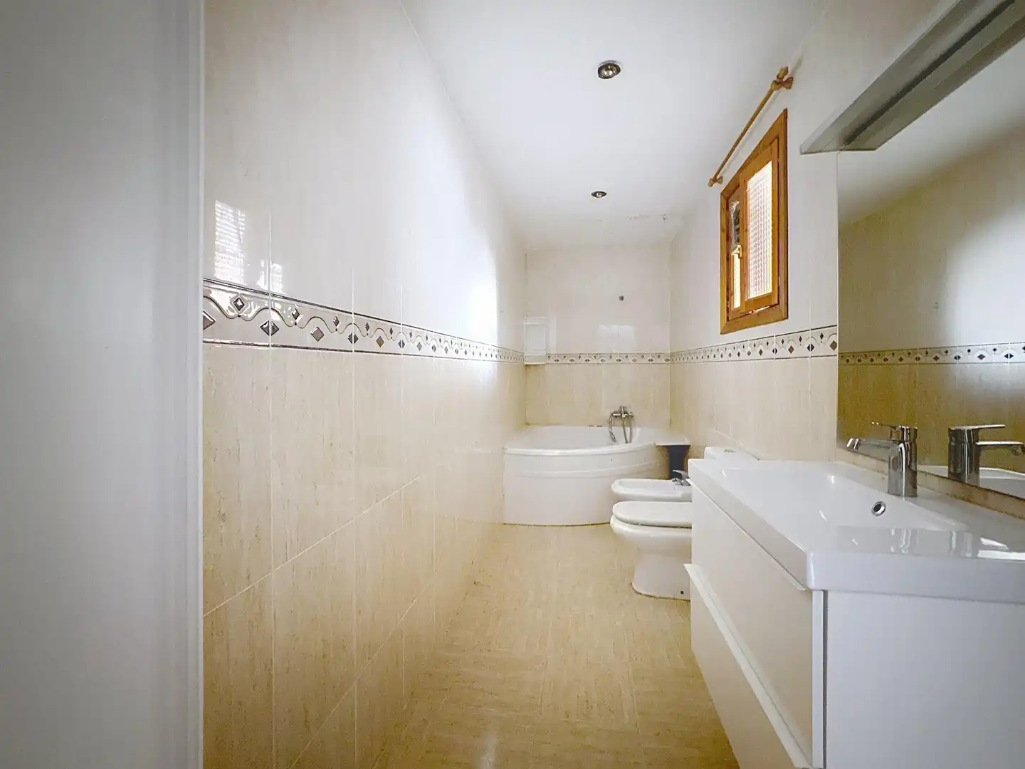 Baño de Finca rústica en venta en Cuarte de Huerva