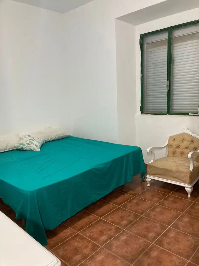 Dormitori de Casa o xalet de lloguer en Jaén amb Calefacció i Piscina