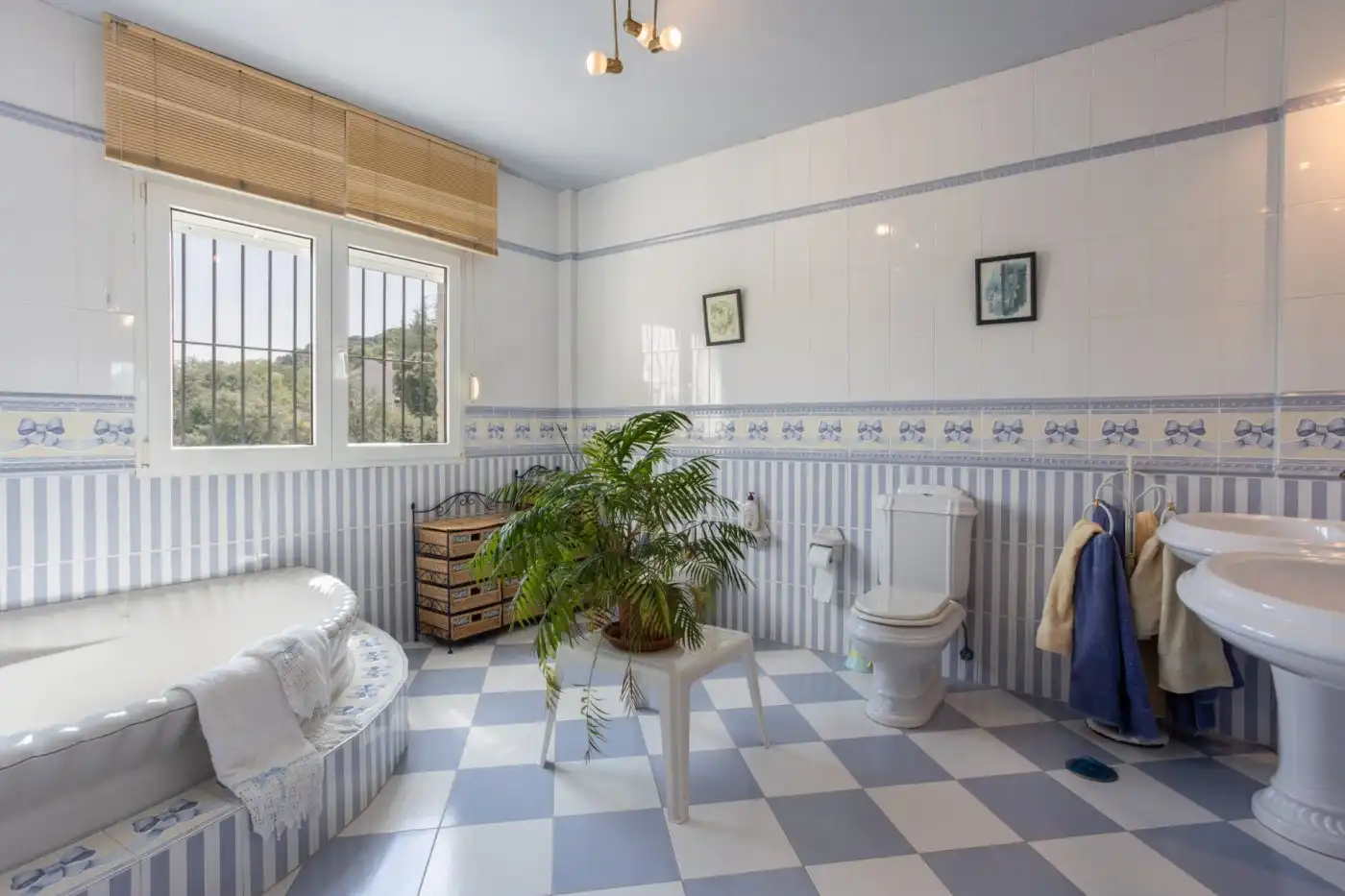 Baño de Casa o chalet en venta en Dúdar con Aire acondicionado, Calefacción y Jardín privado