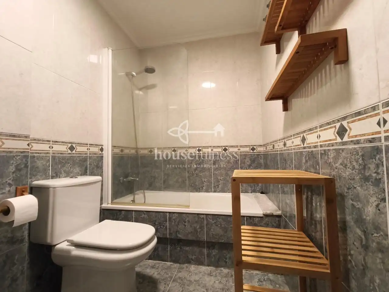 Baño de Piso de alquiler en Narón con Calefacción