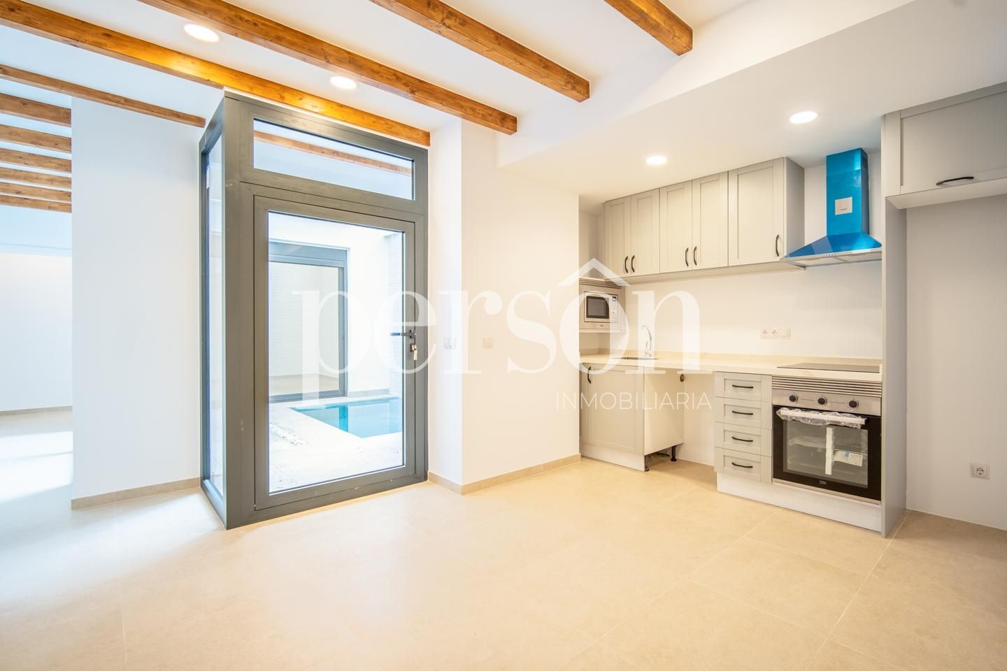 Kitchen of Duplex for sale in  Valencia Capital  with Air Conditioner, Heating and Terrace