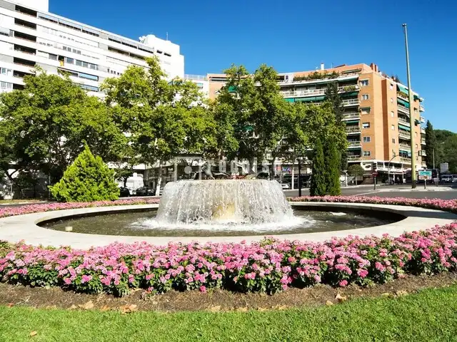 Vista exterior de Pis en venda en Madrid amb Aire condicionat, Calefacció i Parquet