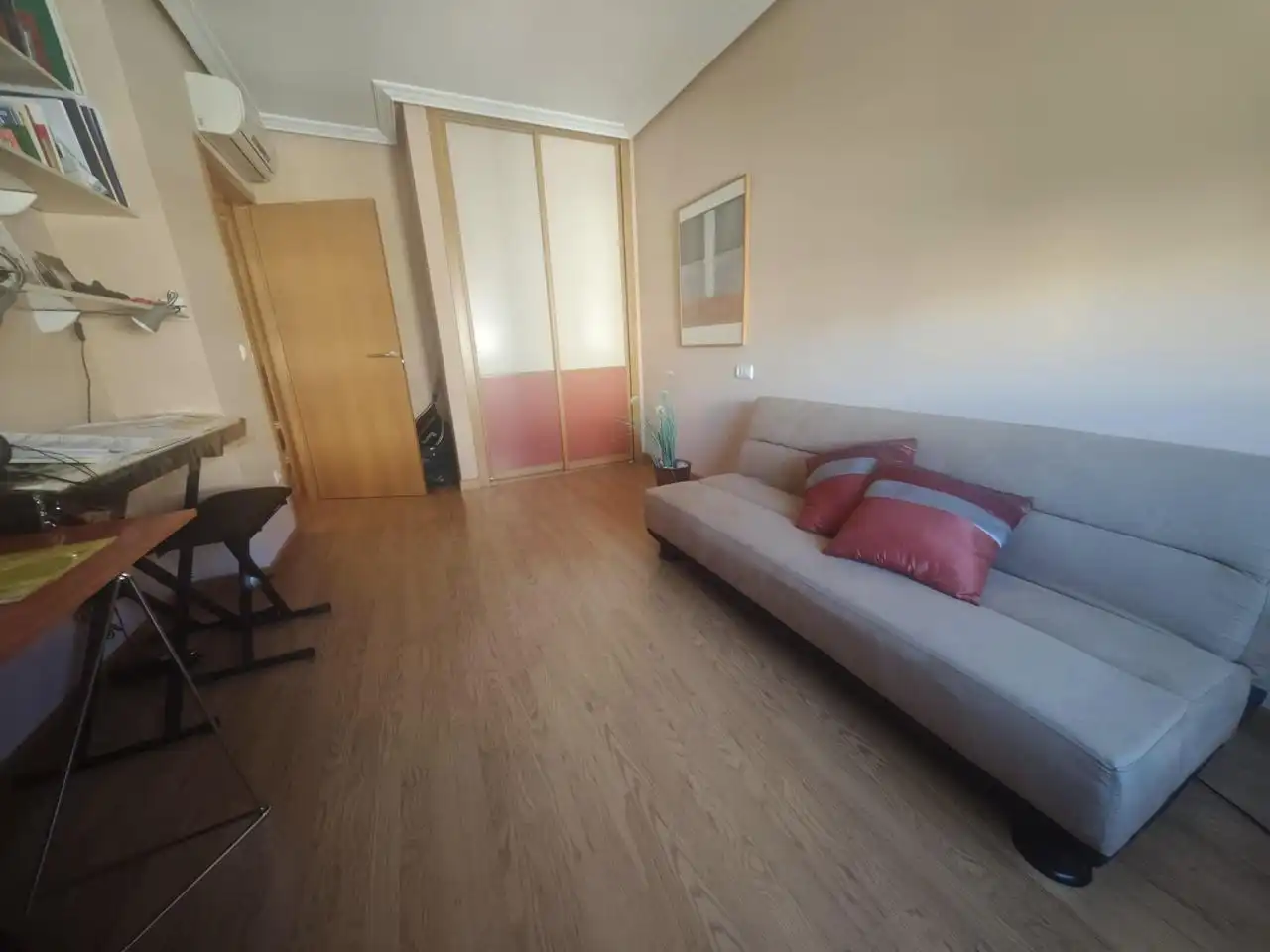 Sala de estar de Piso en venta en Plasencia con Aire acondicionado, Terraza y Amueblado