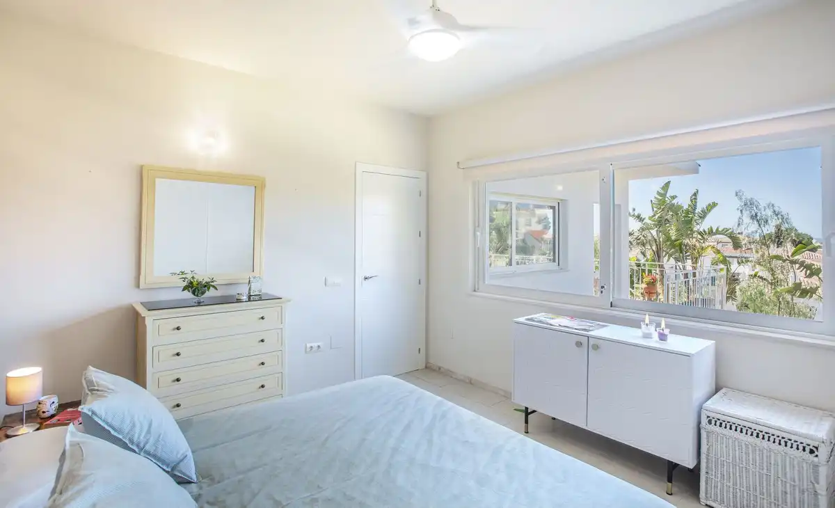 Bedroom of Houses for sale in Mijas  with Air Conditioner, Heating and Private garden