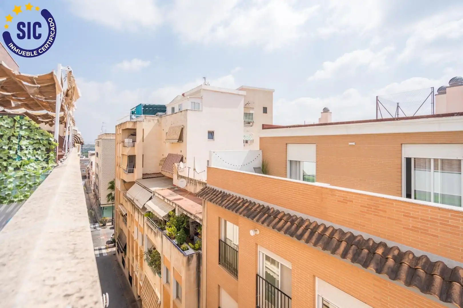 Vista exterior de Àtic en venda en Riba-roja de Túria amb Aire condicionat, Calefacció i Terrassa