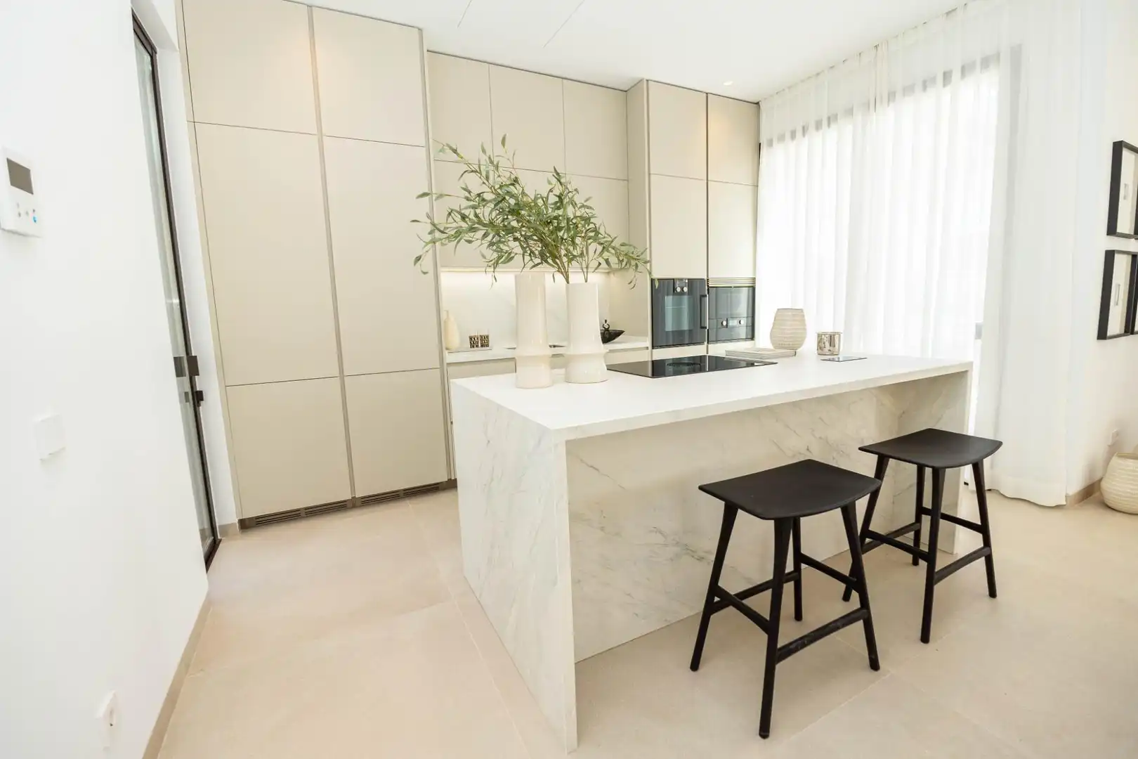 Cocina de Casa o chalet en venta en Marbella con Aire acondicionado, Jardín privado y Terraza