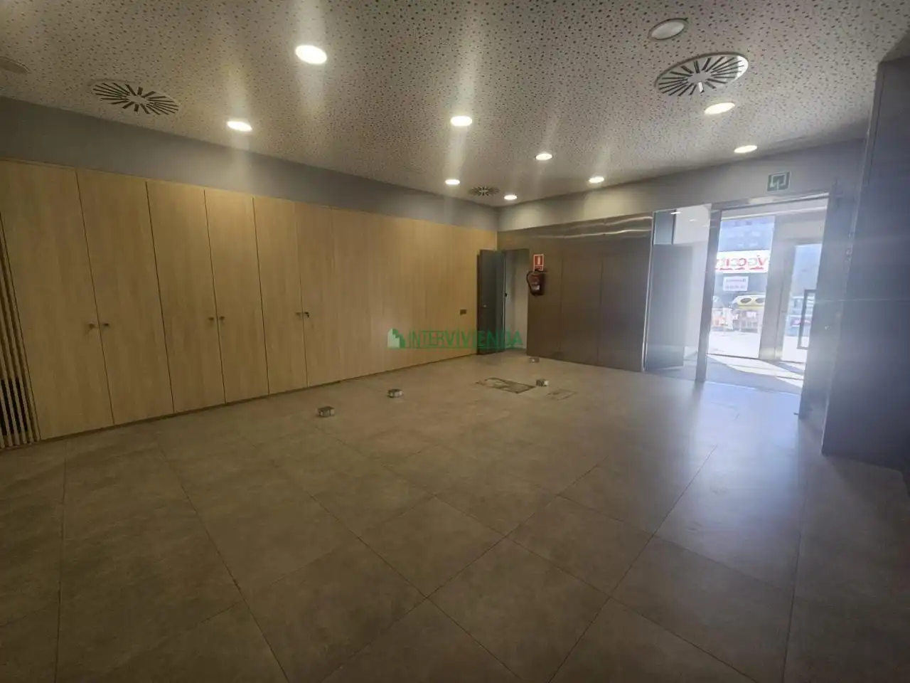 Commercial properties for rent in Vigo   with Air Conditioner