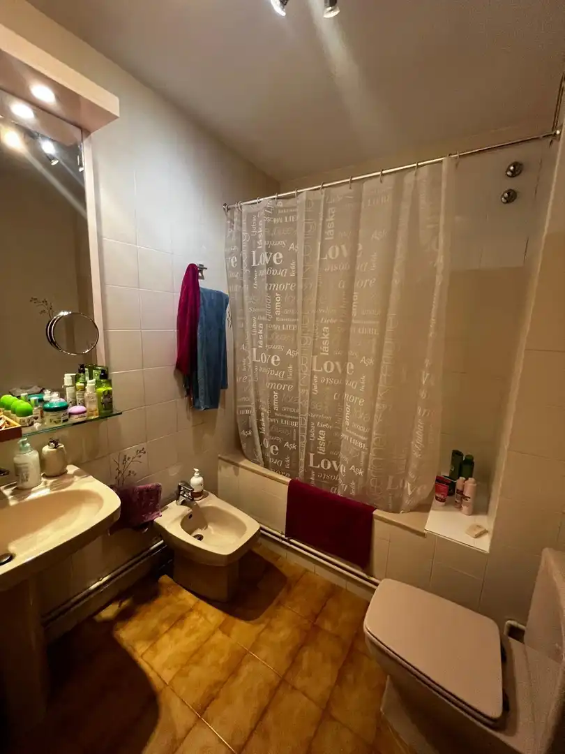 Baño de Piso en venta en Tortosa con Aire acondicionado y Calefacción