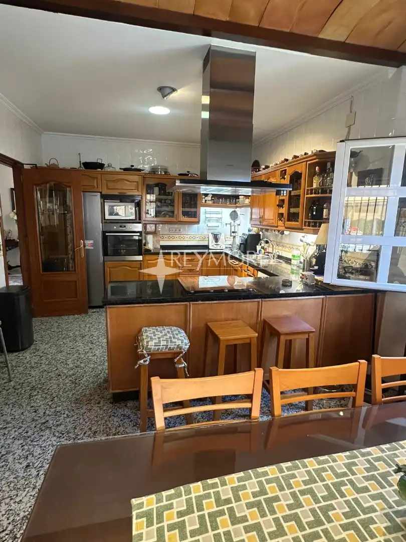 Houses for sale in Poniente-Norte - Miralbaida - Parque Azahara