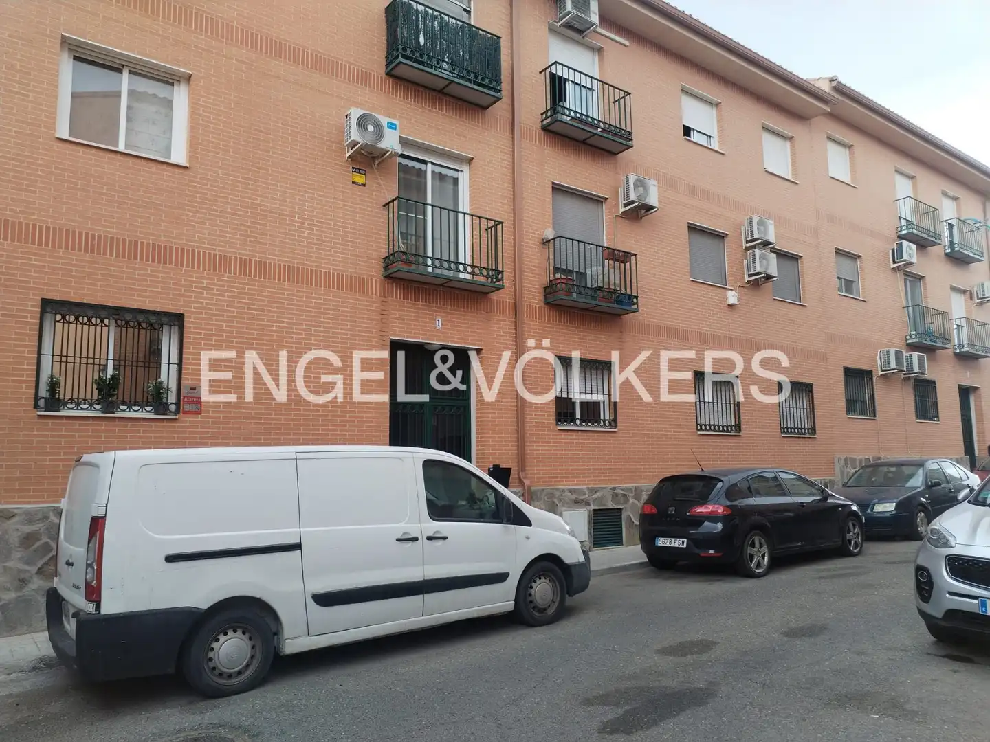 Exterior view of Flat for sale in Lominchar  with Air Conditioner, Heating and Furnished