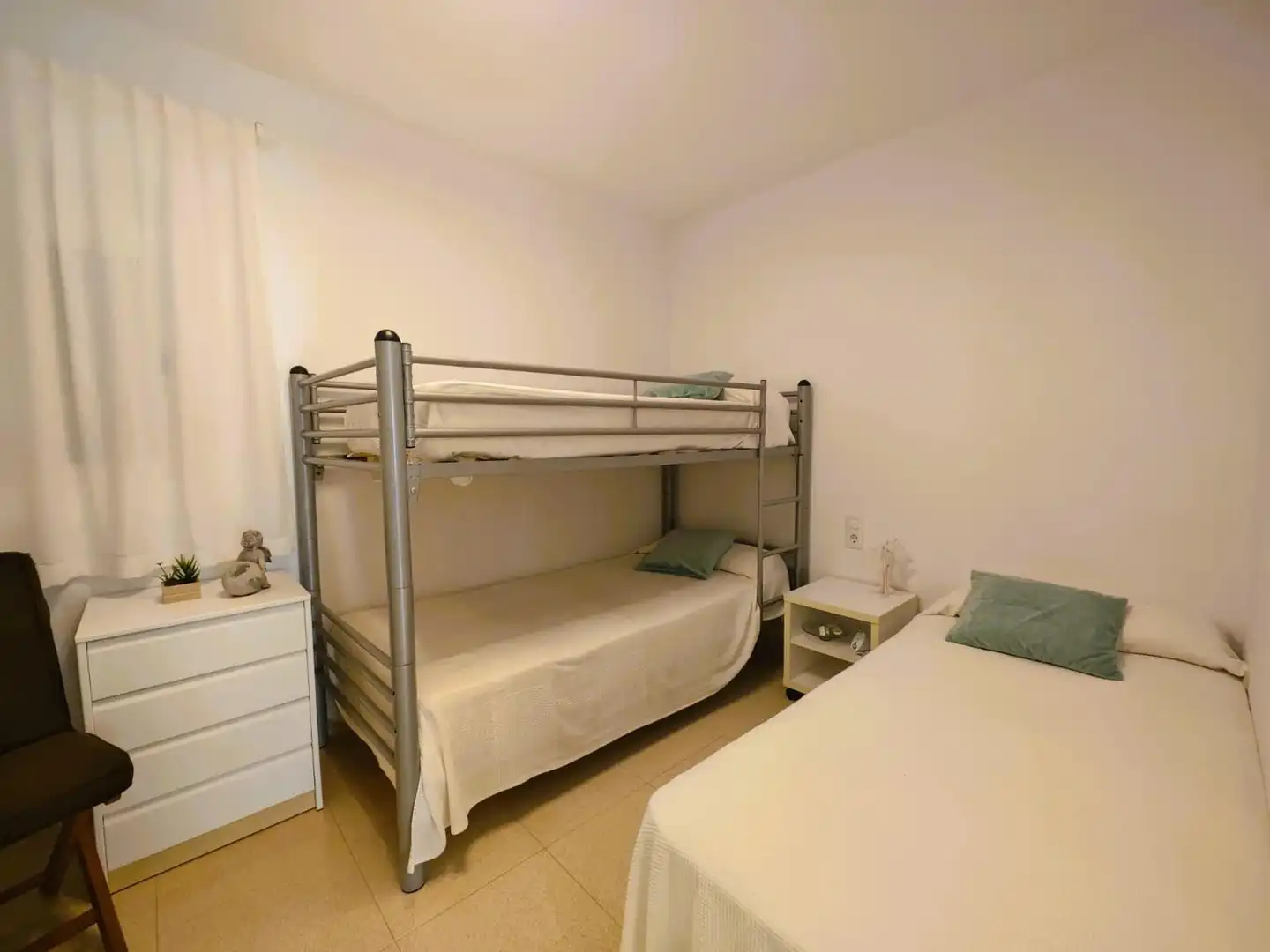 Schlafzimmer von Wohnung zum Verkauf in Tossa de Mar mit Privatgarten, Terrasse und Möbliert