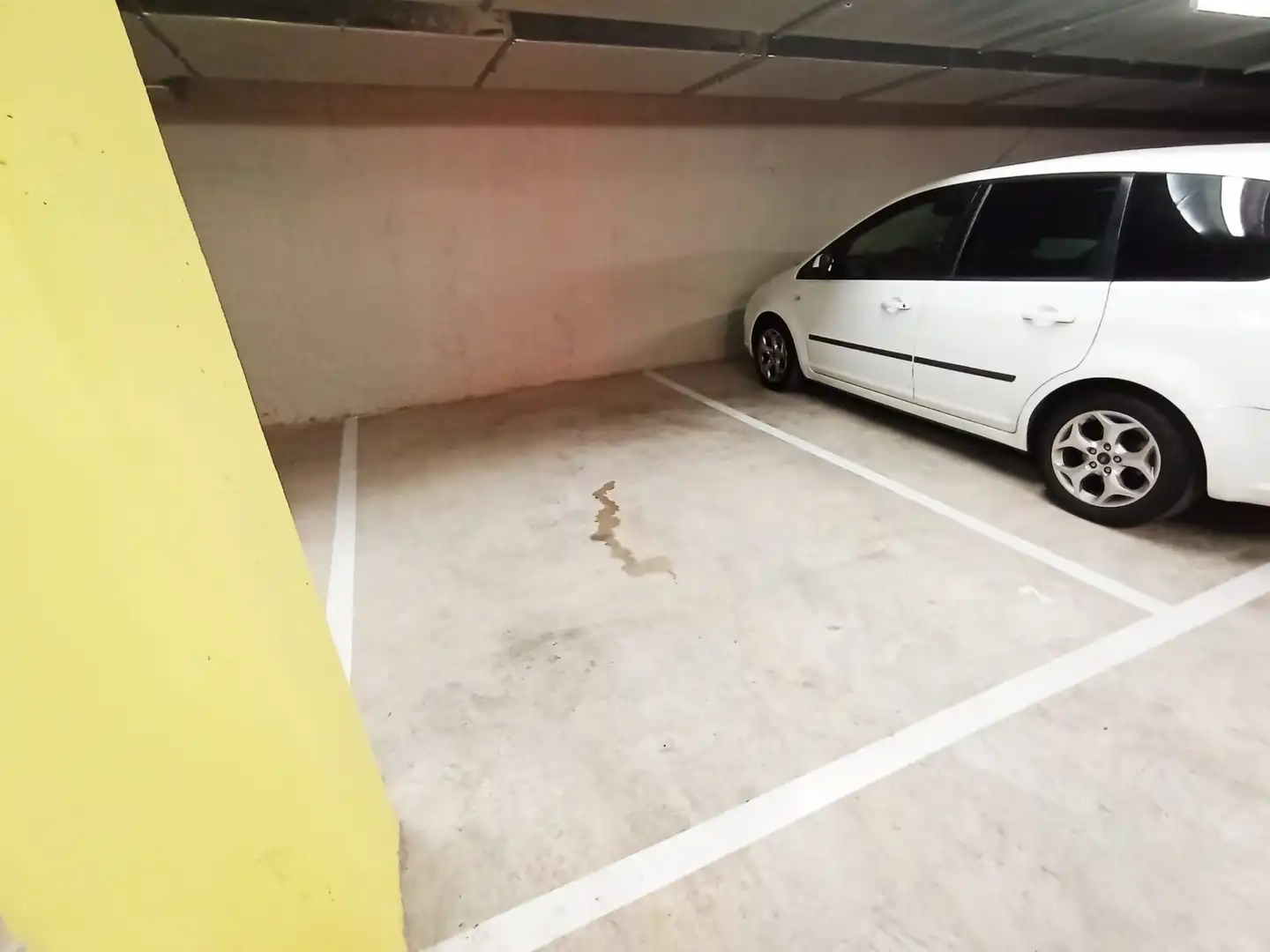 Parking of Flat for rent in Terrassa  with Air Conditioner, Heating and Terrace