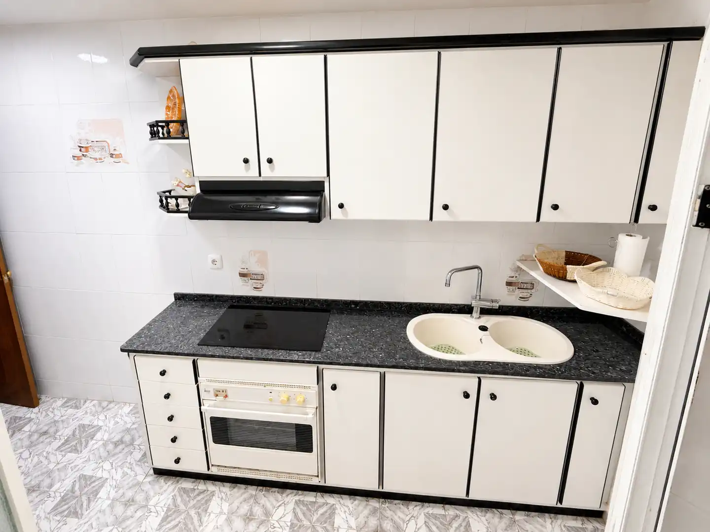 Cocina de Piso en venta en Santa Coloma de Gramenet con Aire acondicionado, Calefacción y Balcón