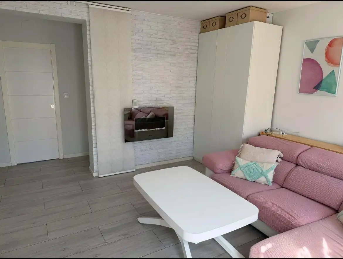 Living room of Flat for sale in Sevilla  with Balcony
