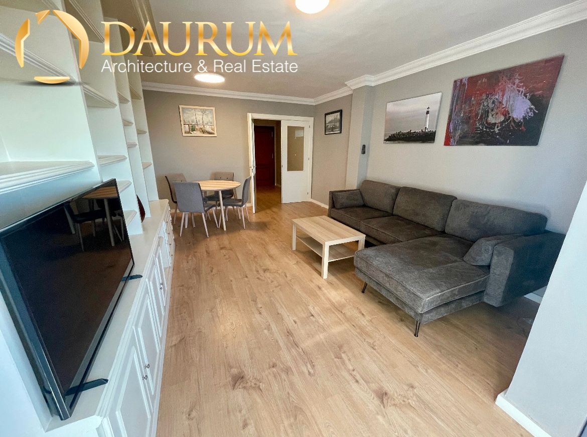Living room of Flat to rent in Málaga Capital  with Air Conditioner, Parquet flooring and Terrace