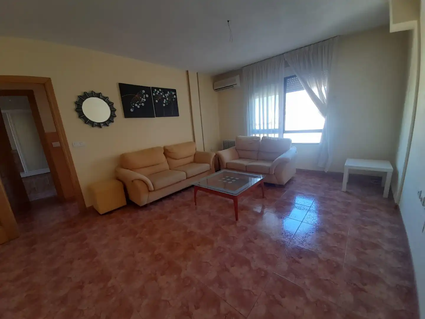 Sala de estar de Piso en venta en Puertollano con Calefacción y Piscina comunitaria