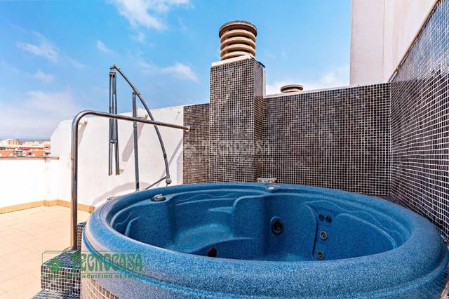 Piso en Venta en C. Olimpiadas en Plaza de la Luz