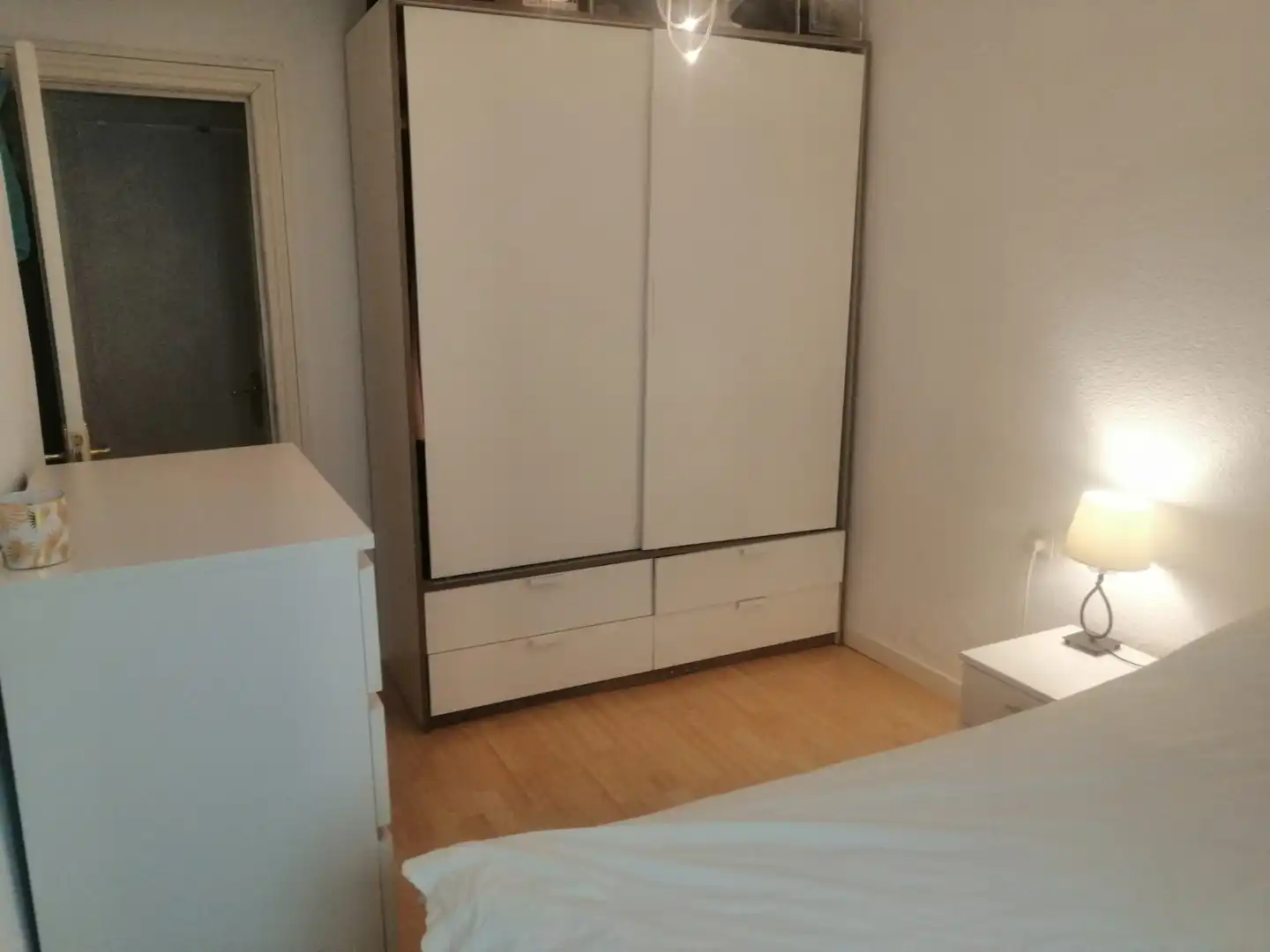 Habitación de Piso de alquiler en Madrid con Calefacción, Parquet y Amueblado