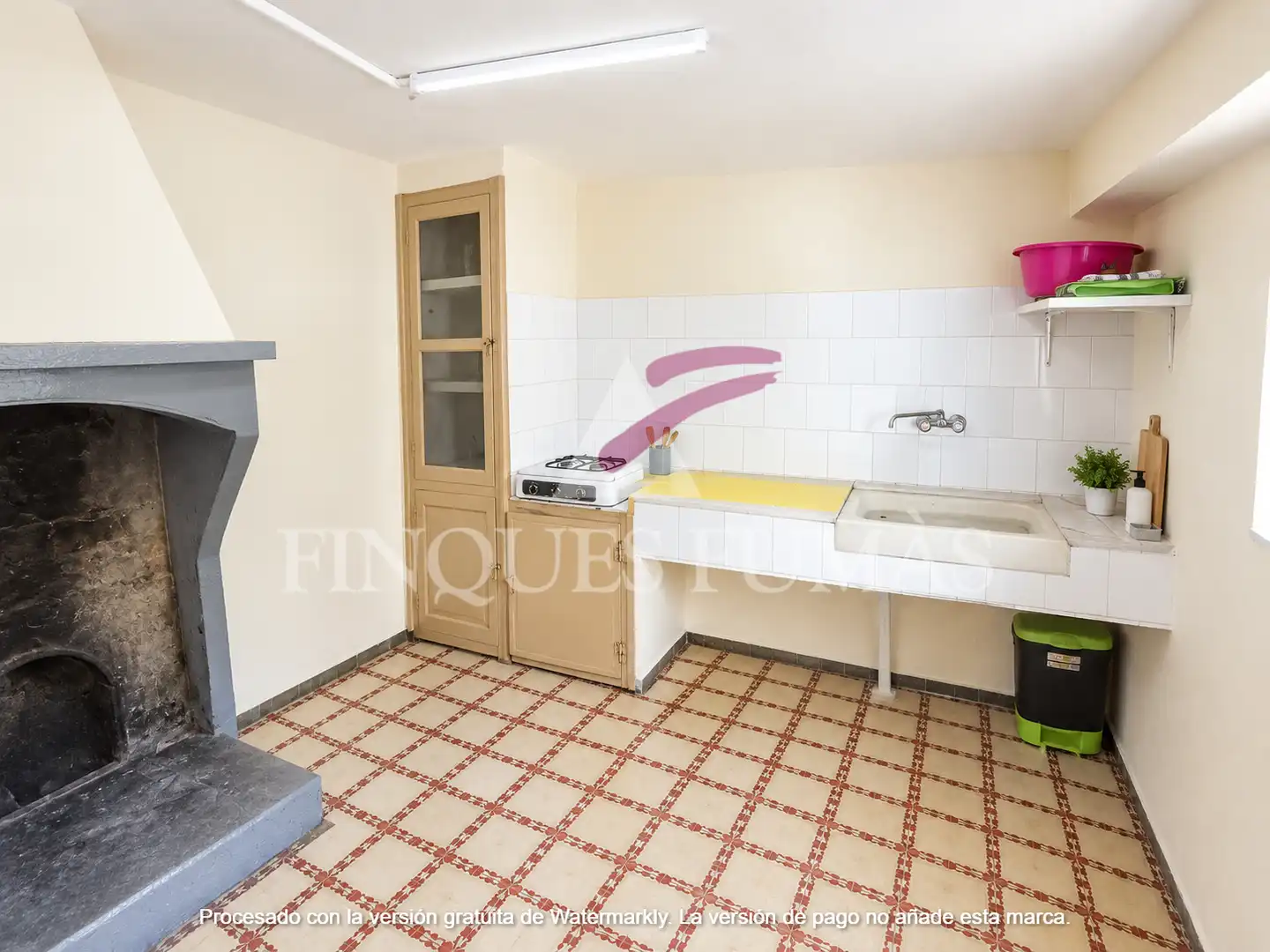 Casa con terraza en venta en Carrer Centre, imagen 5