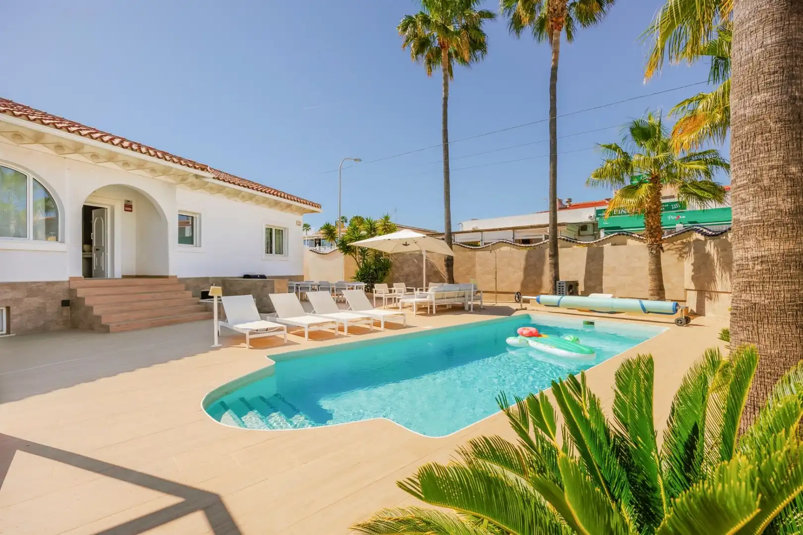 Villa mit Pool zum Verkauf in Ciudad Quesada