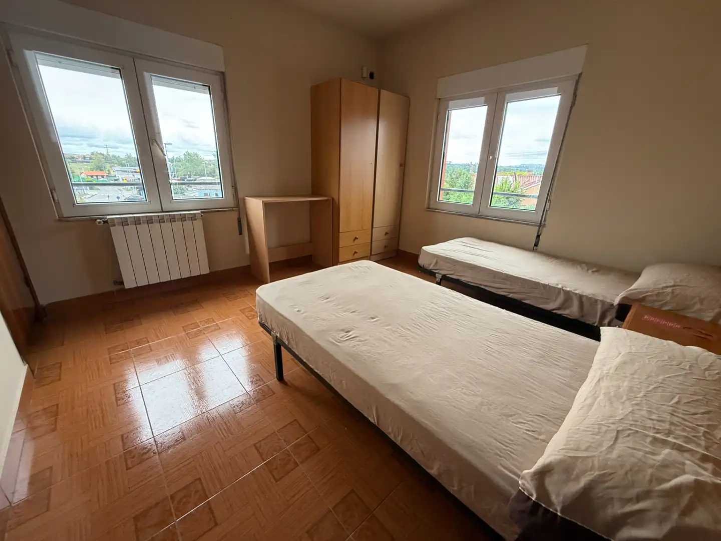 Dormitori de Edifici en venda en Siero amb Alarma