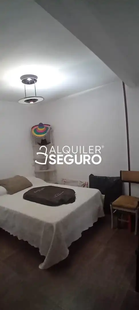 Habitación de Piso de alquiler en Canencia, Madrid