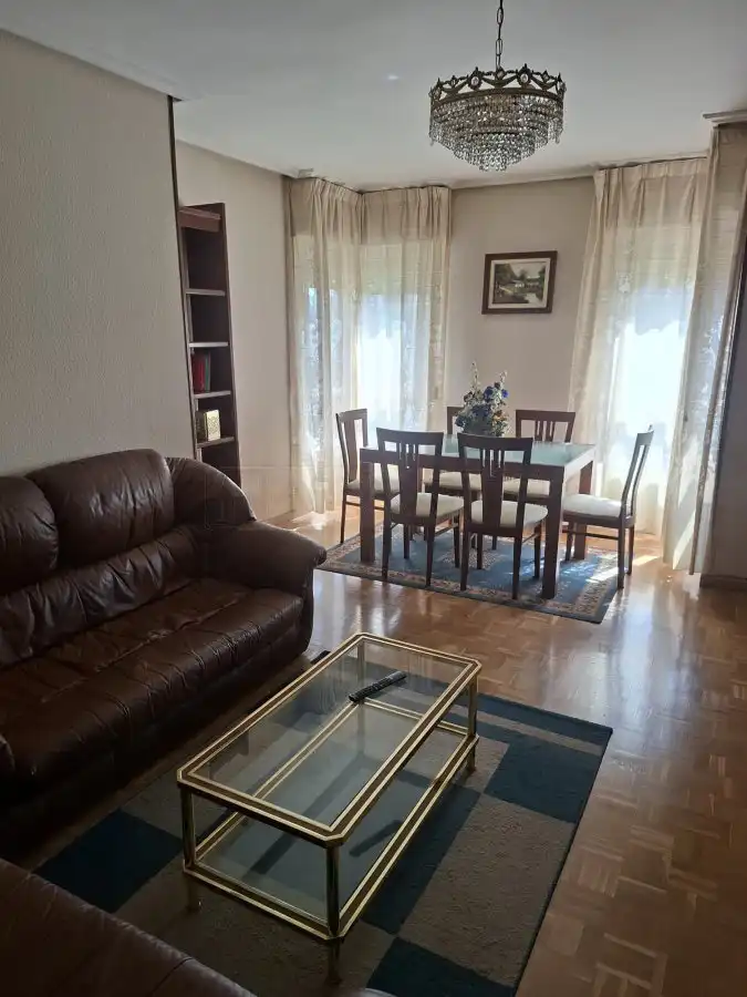 Sala de estar de Piso en venta en Vitoria - Gasteiz con Calefacción, Parquet y Terraza
