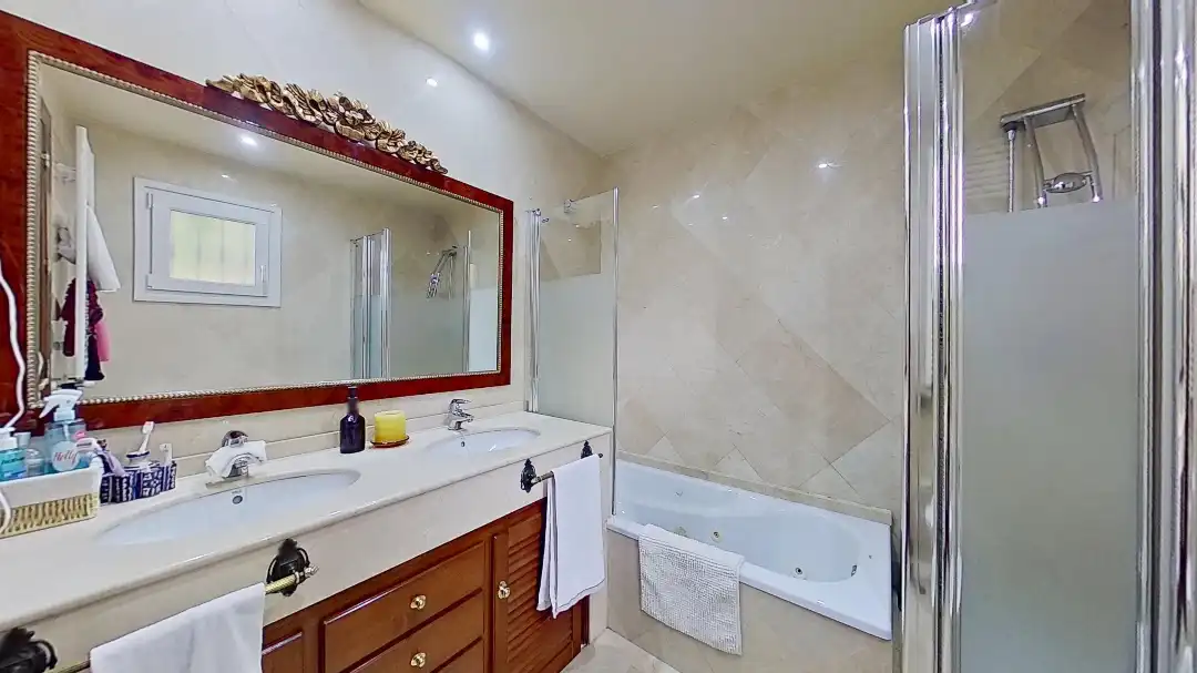 Baño de Casa o chalet en venta en Málaga con Jardín privado, Terraza y Piscina