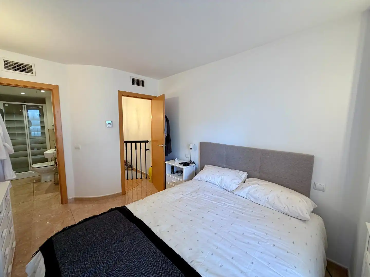 Schlafzimmer von Maisonette zum Verkauf in Andratx mit Klimaanlage, Heizung und Terrasse