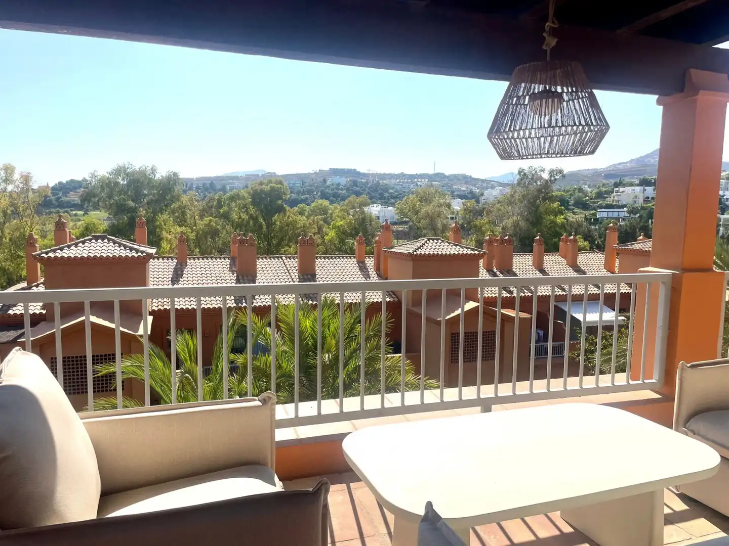 Terrassa de Àtic de lloguer en Estepona amb Aire condicionat, Terrassa i Piscina