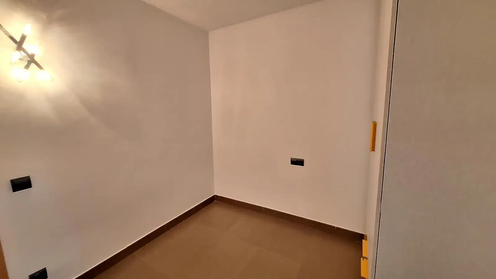 Wohnung zur Miete in L'Hospitalet de Llobregat mit Klimaanlage und Heizung