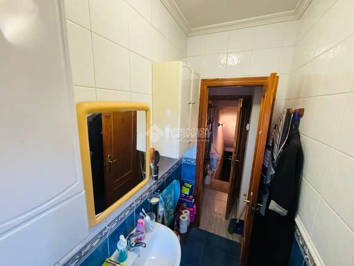 Habitación de Casa adosada en venta en Escalona con Aire acondicionado, Calefacción y Amueblado