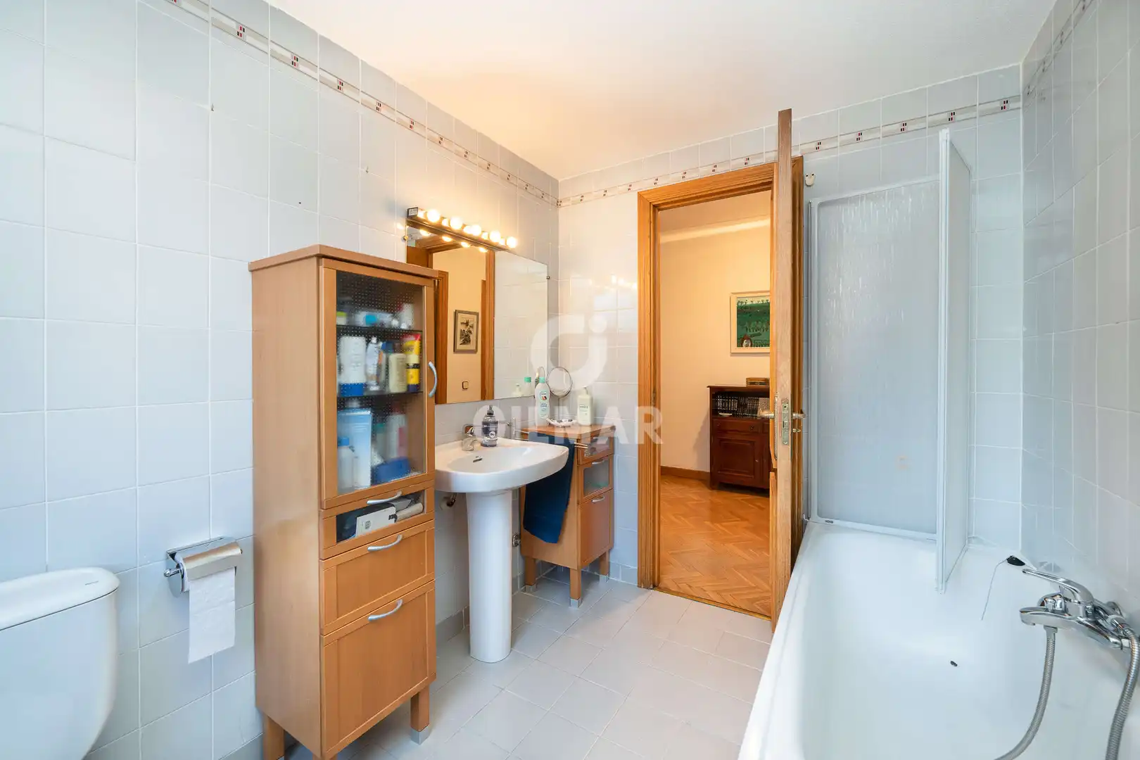 Bathroom of Flat for sale in Madrid  with Heating, Private garden and Storage room