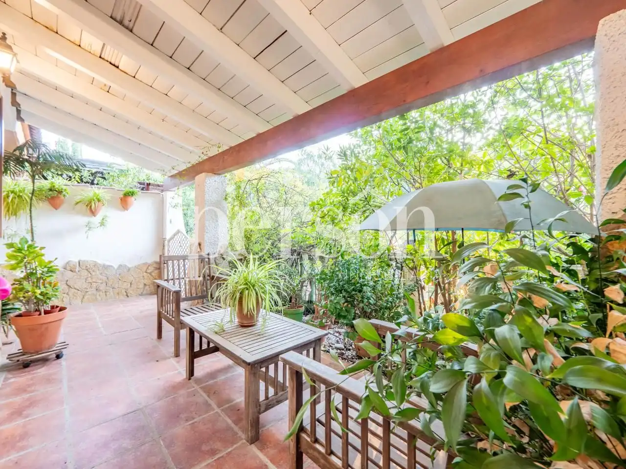Jardí de Casa o xalet en venda en Paterna amb Aire condicionat, Terrassa i Moblat