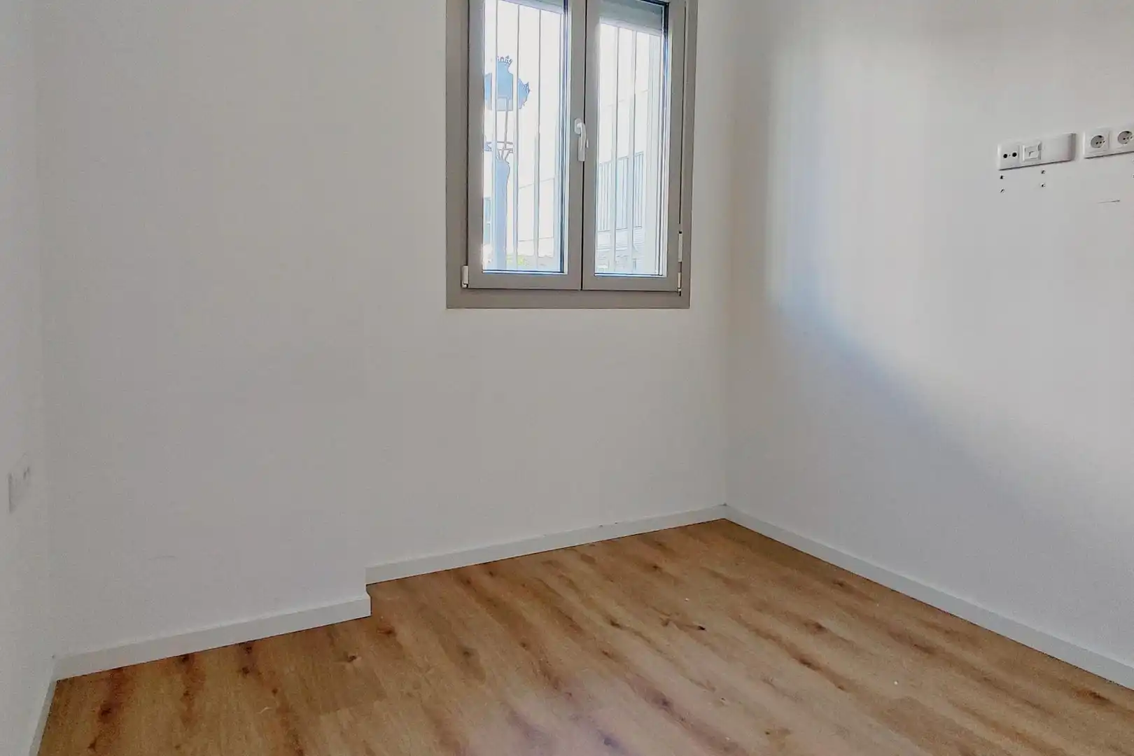 Schlafzimmer von Wohnung zum Verkauf in Valencia mit Heizung, Abstellraum und Alarm