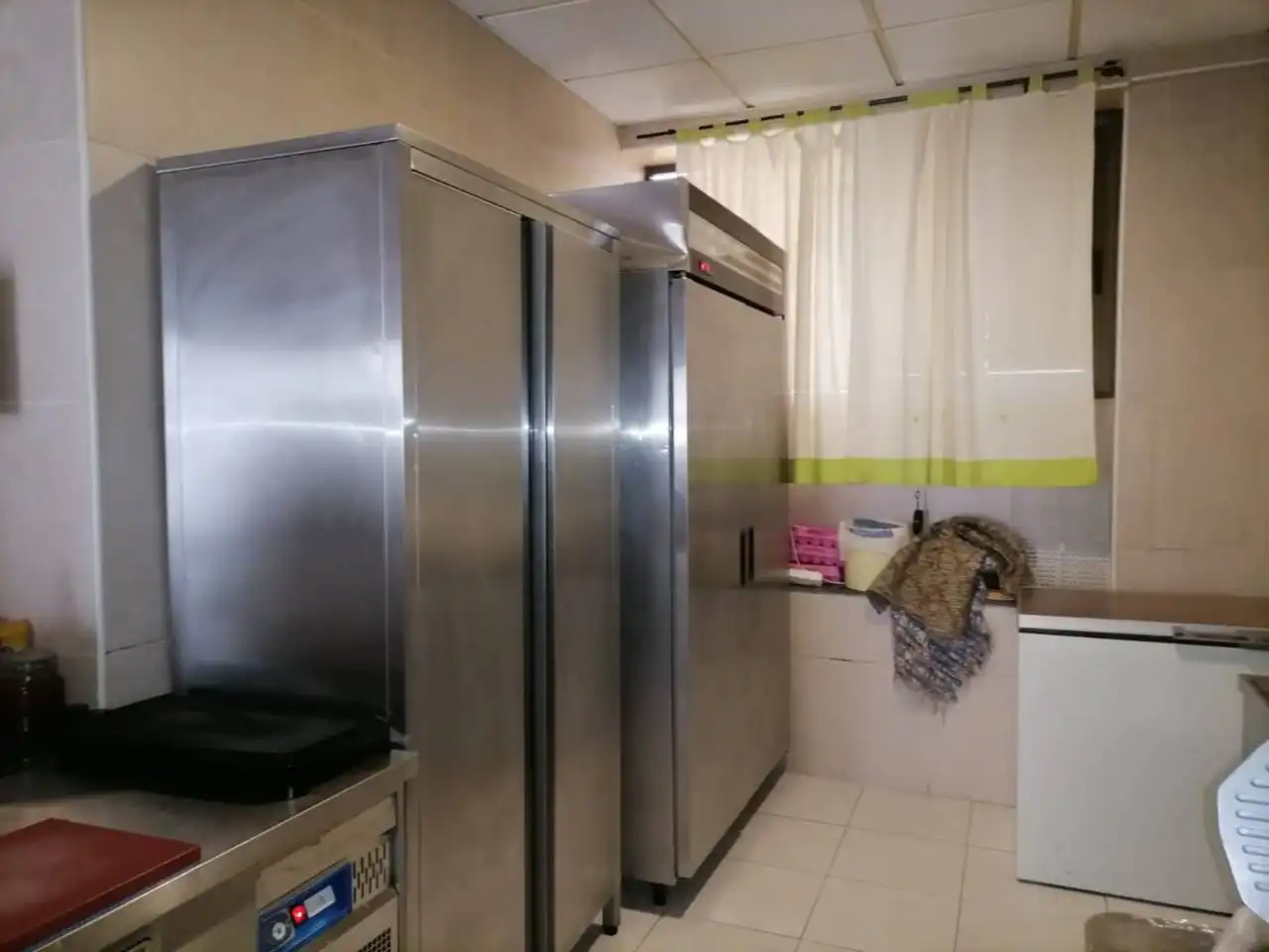 Cuina de Local en venda en Fuentes de Oñoro amb Aire condicionat