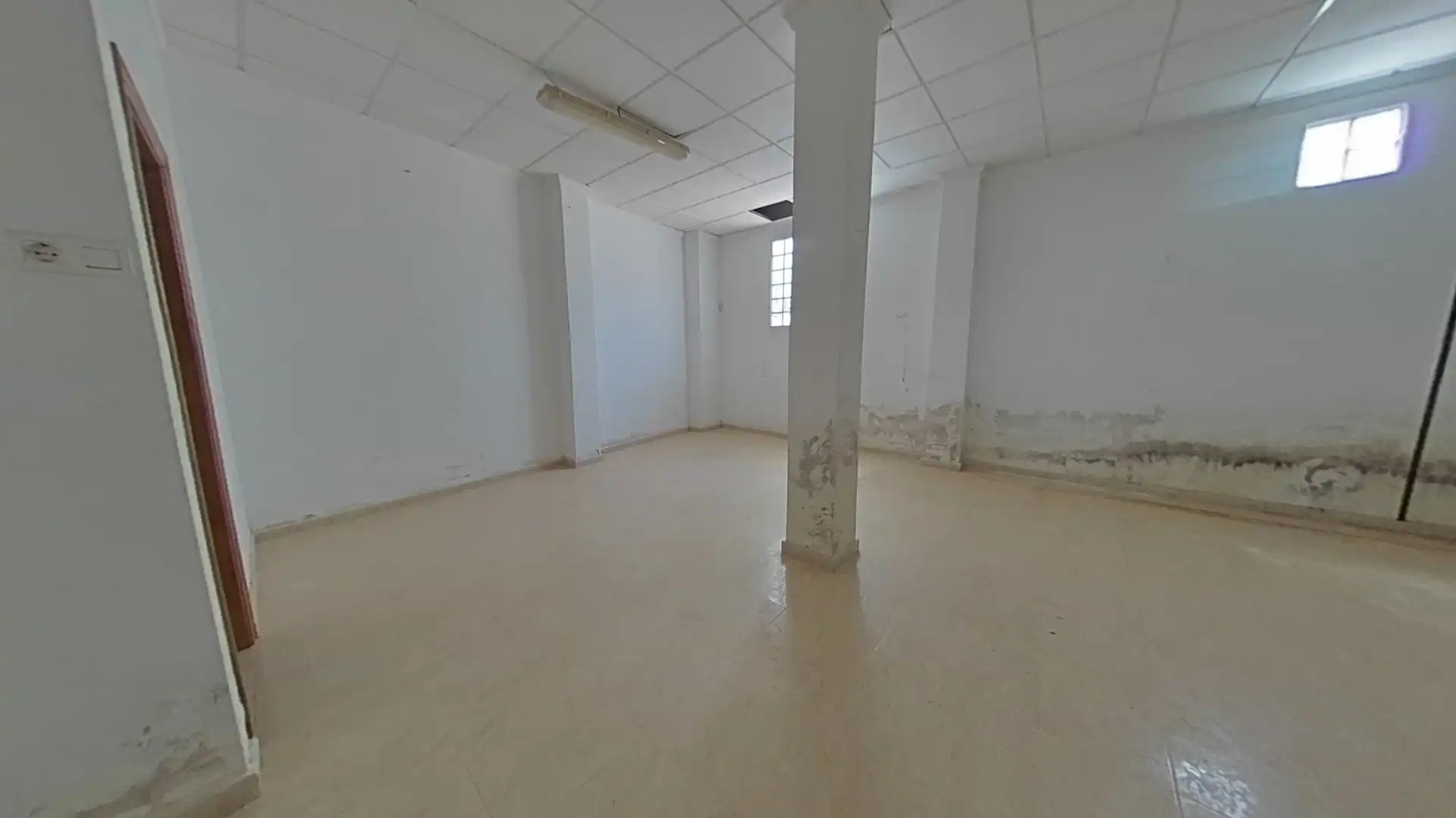 Commercial properties for sale in Pedro Lorca, 90, -1, Las Piscinas Naturales