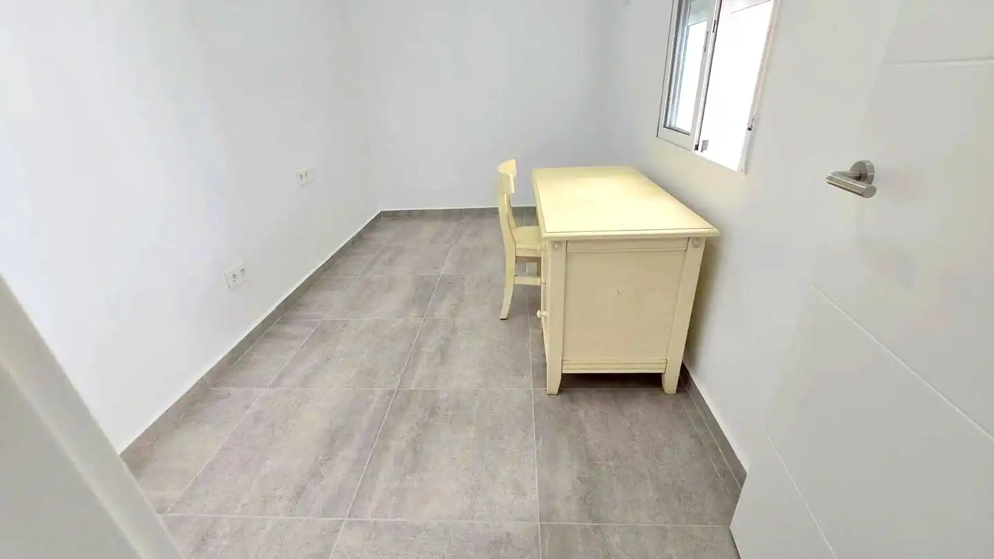 Bedroom of Apartments for rent in Gandia  with Furnished
