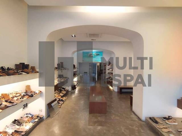 Local comercial en Alquiler en Plaça de Gal·la Placídia en Sant Gervasi- Galvany