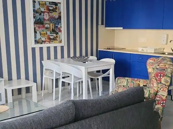 Apartament amb piscina de lloguer a Avenida Juan Sebastián Elcano 72, imagen 4