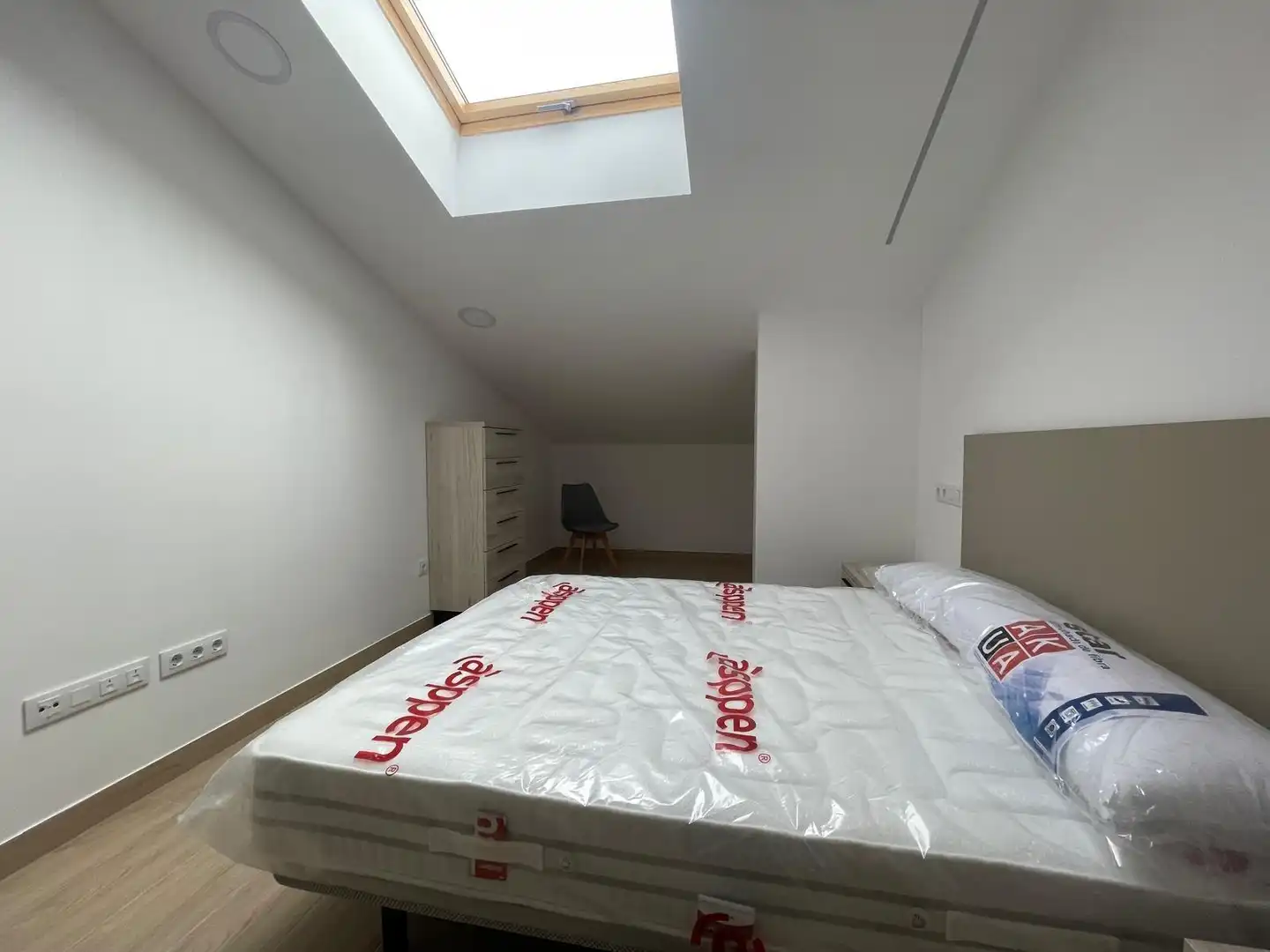 Bedroom of Attic for rent in Carbonero el Mayor  with Heating and Furnished