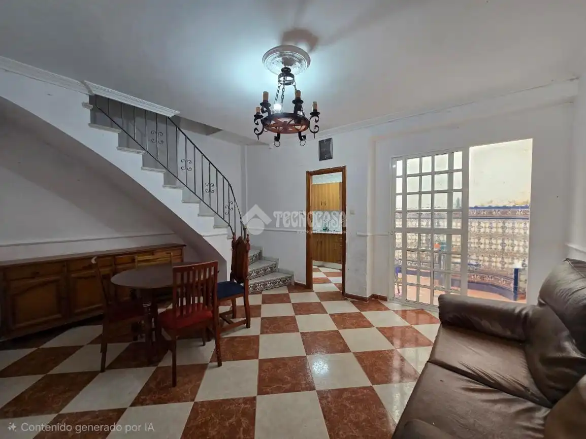 Casa adosada en venta en Morón de la Frontera
