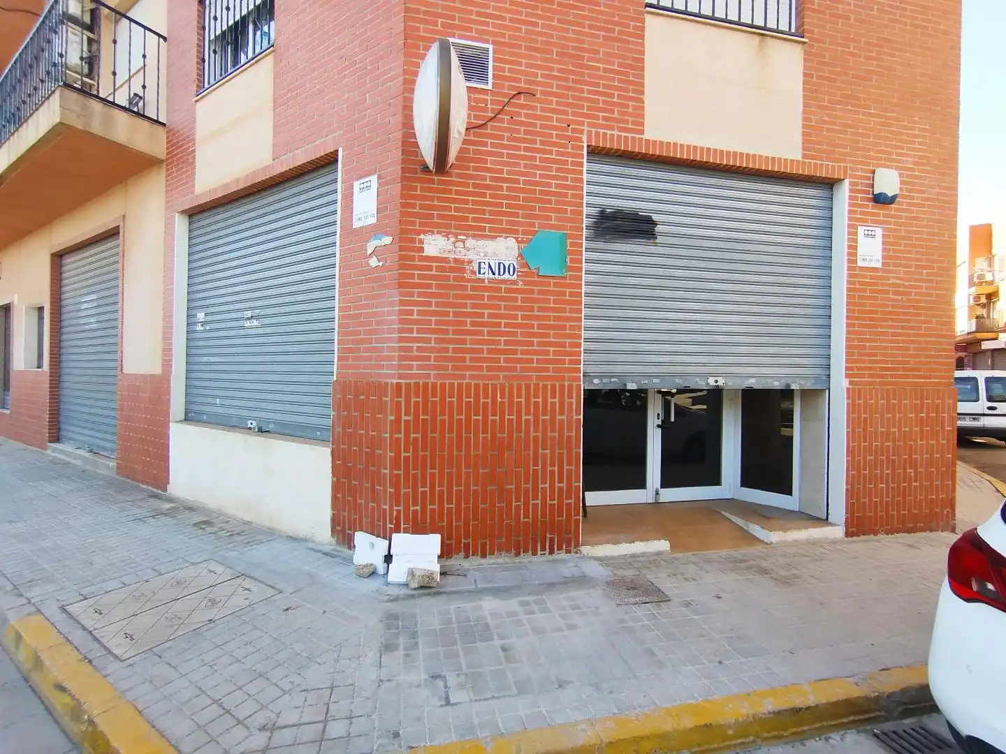 Commercial properties for sale in Massamagrell