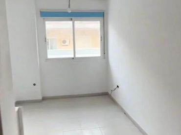 Piso con balcón en venta en Casco Urbano