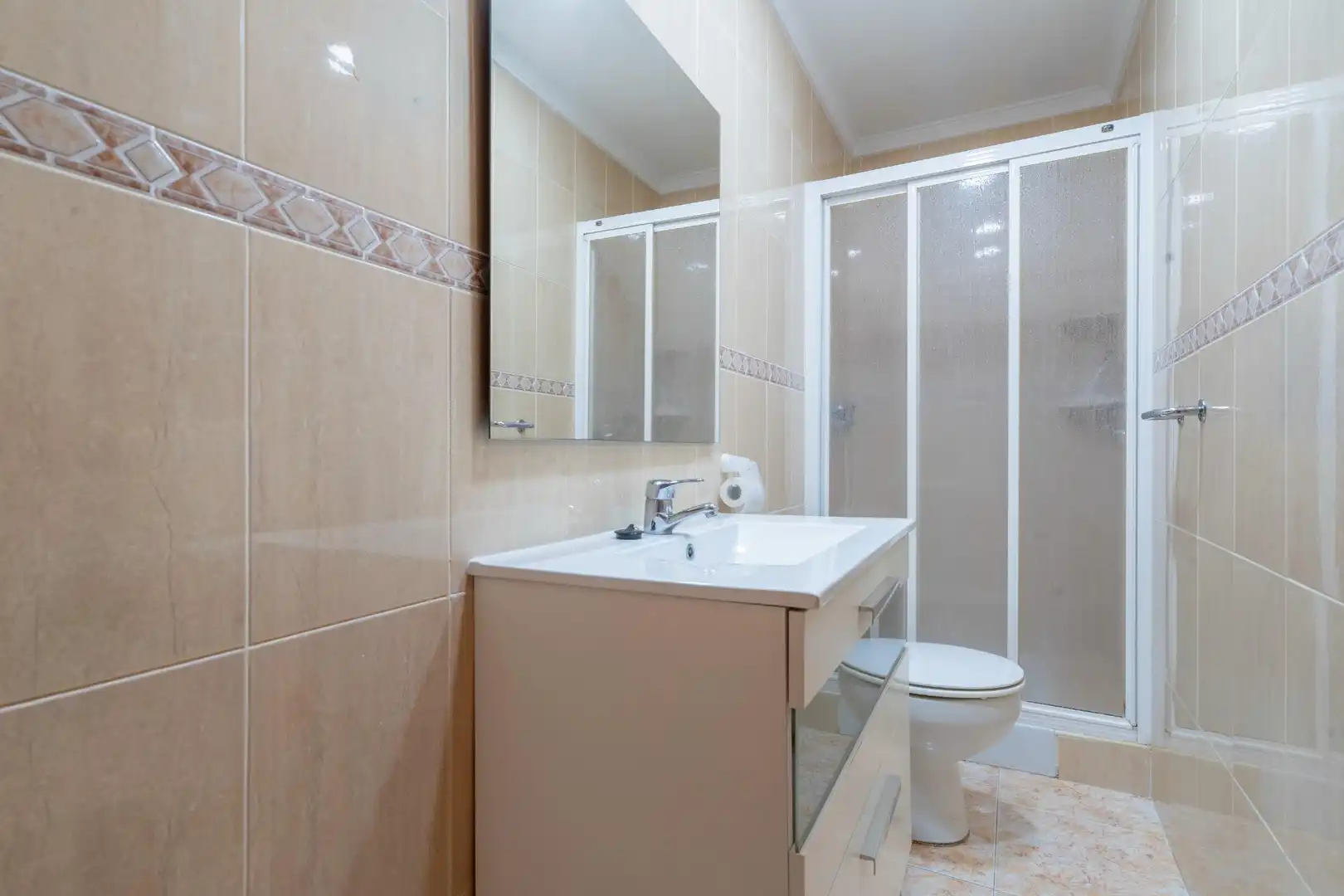 Bany de Apartament en venda en Mijas amb Aire condicionat, Terrassa i Moblat