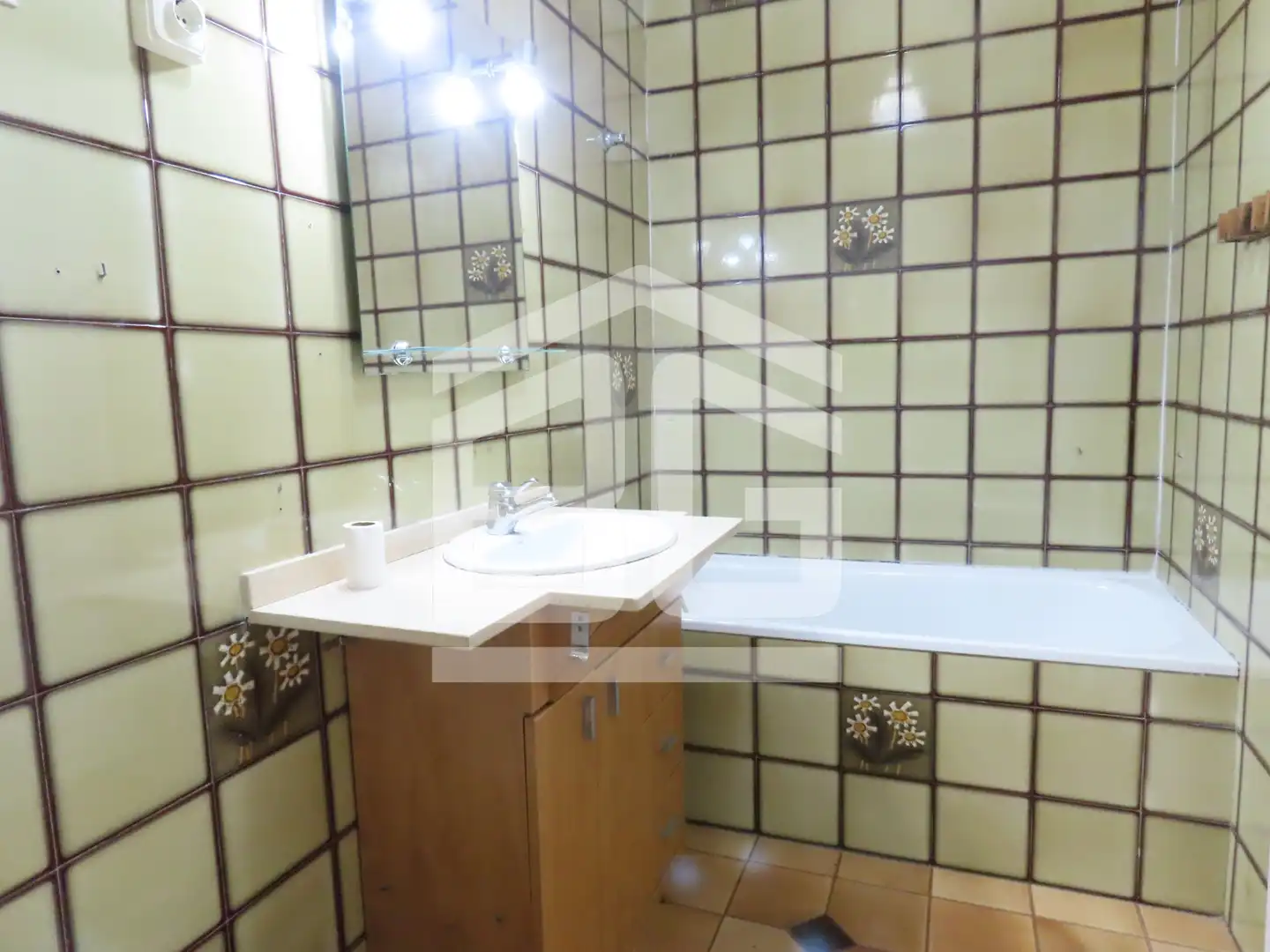 Bathroom of Flat for sale in Sant Fost de Campsentelles  with Terrace, Storage room and Balcony