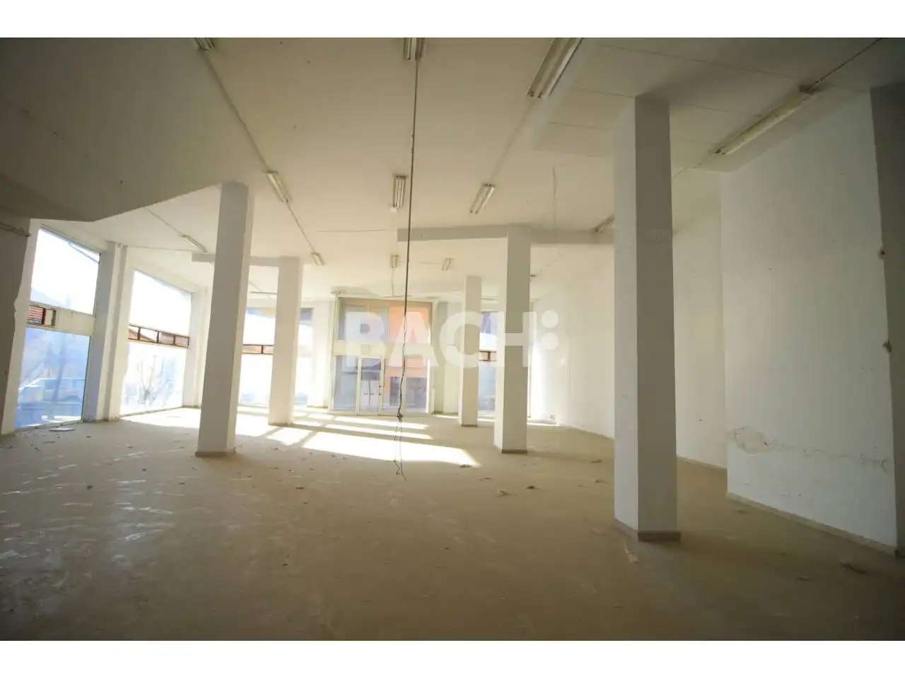 Locale commerciale in affitto a Plaza Lluis Companys 1, imagen 17