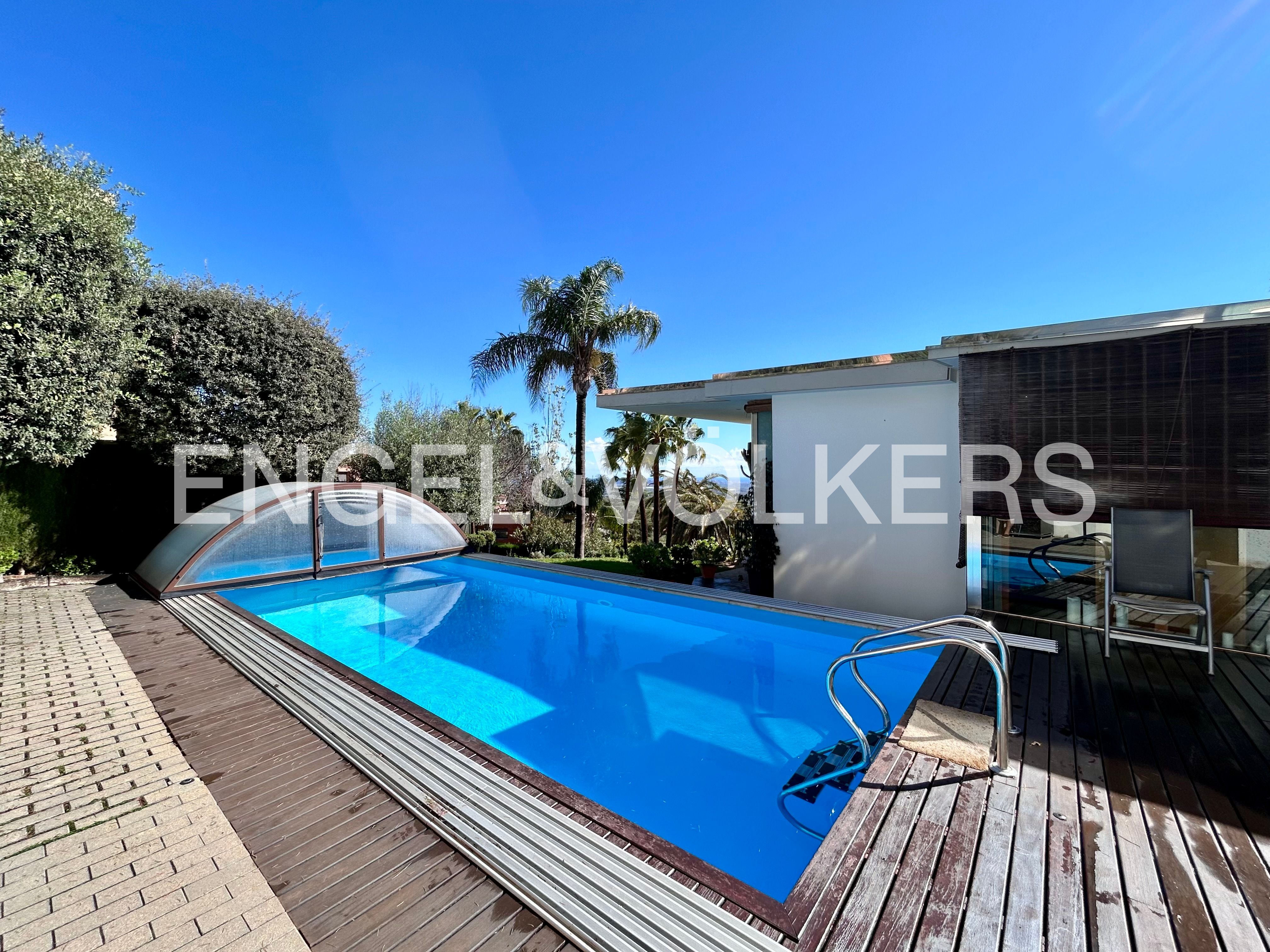 Swimming pool of House or chalet for sale in Castellvell del Camp  with Air Conditioner, Heating and Private garden