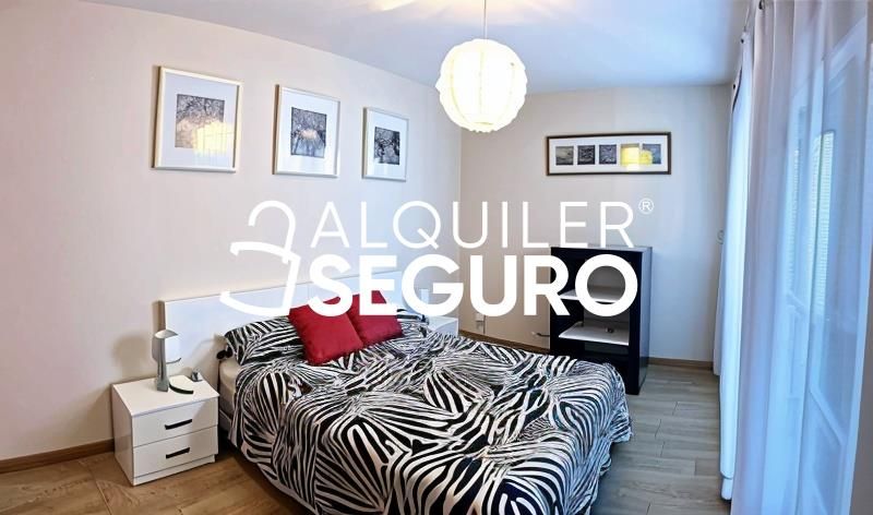 Bedroom of Flat to rent in Alcalá de Henares  with Heating, Terrace and Furnished