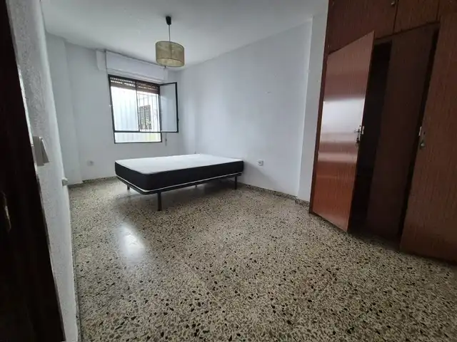 Dormitori de Pis en venda en Córdoba